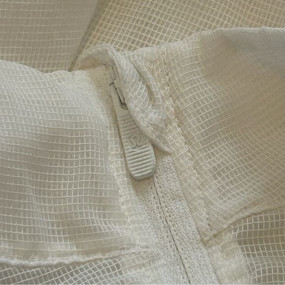 Lululemon Clear Intention Jacket in White NWT Size 10 - Picture 9 of 16